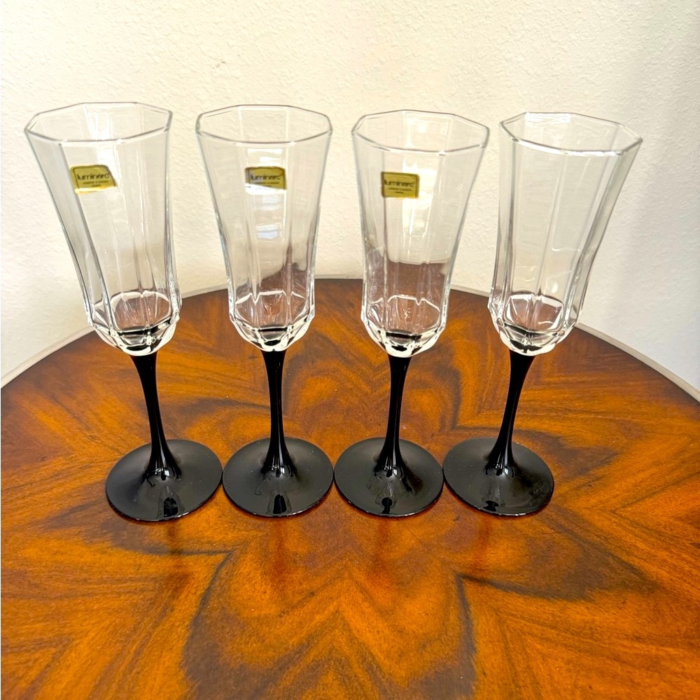 4 1980’s Arcoroc Luminarc Crystal France Black Stem Octime Champagne Flutes - Picture 2 of 4